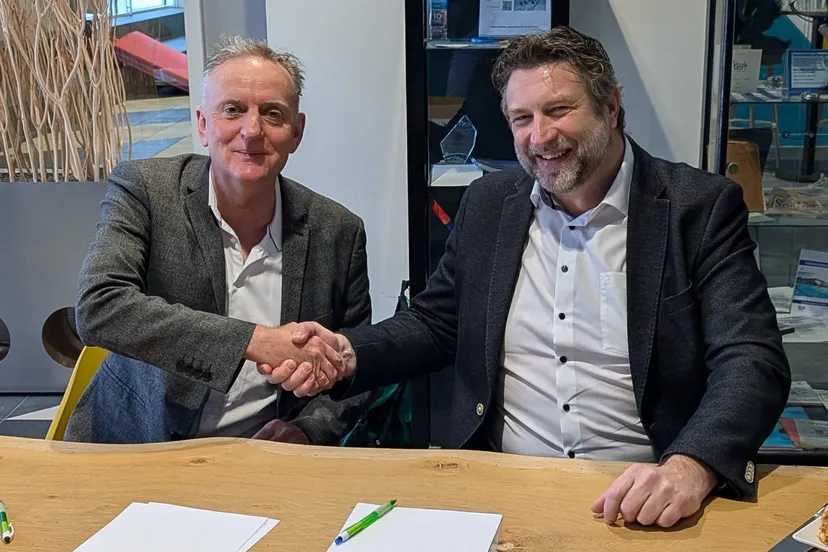 handen schudden gemeente Rheden