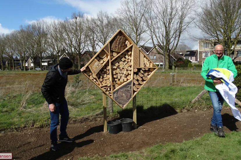Insectenhotel in Boomgaard Rheden officieel onthuld 30-03-2026 (1)