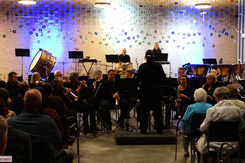 Voorjaarsconcert Wilhelmina in Dieren brengt klassiekers en jong talent samen 18-04-2026 (12)