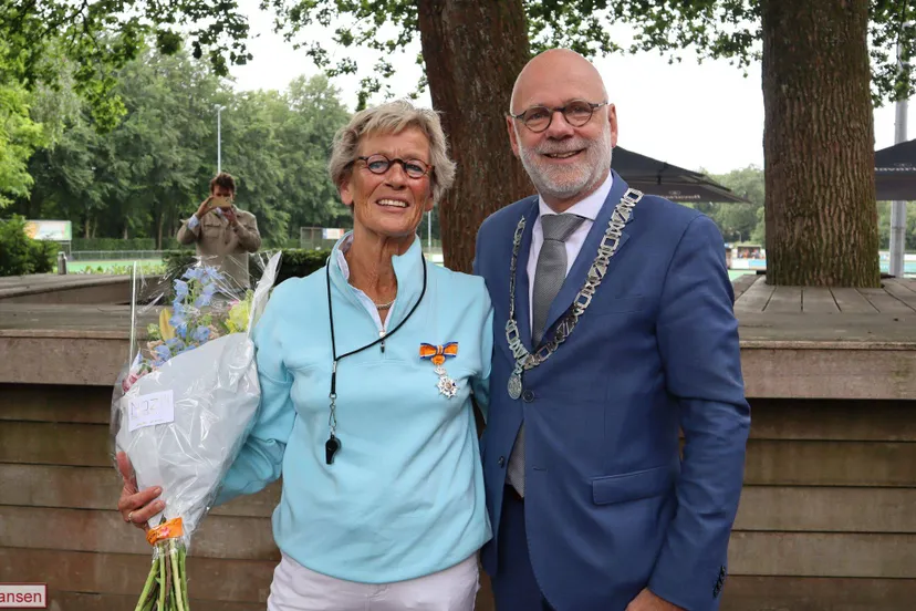 Anja Frederiks-Wesselink benoemd tot Ridder in de Orde van Oranje-Nassau 07-06-2026 (7)