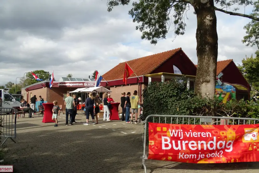 Drukbezochte Burendag bij De Paperclip in Velp 26-9-2026 (1)