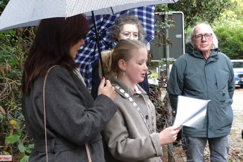 Indrukwekkende herdenking bij de Pinkenberg 25-10-2026 (5)