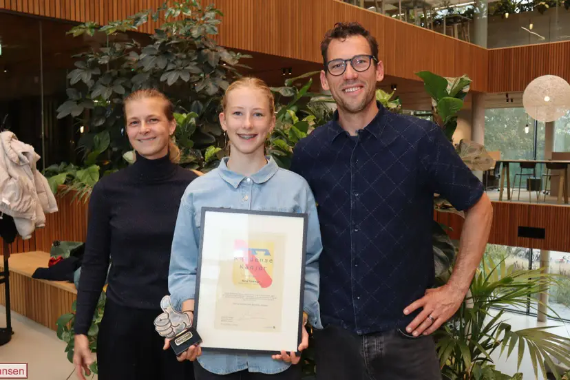 Nina Tjallingii ontvangt Rhedense Kanjer 23-10-26 (12)