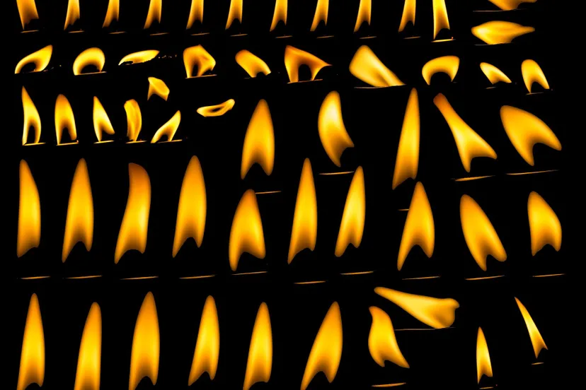 candle flame 1062513 1920