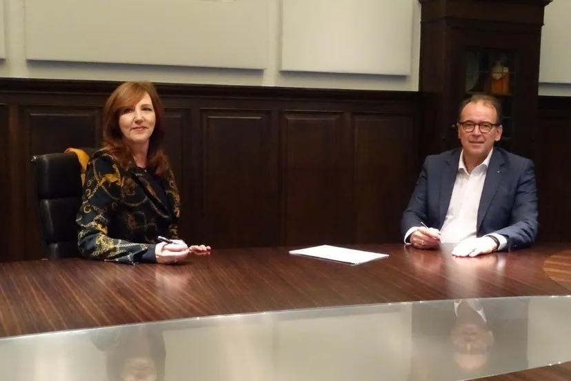 foto bij persbericht oml sluit grondexploitatie overeenkomst voor bedrijventerrein locatie in swalmen