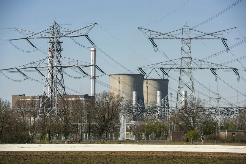 hoogspanningsmast van de clauscentrale