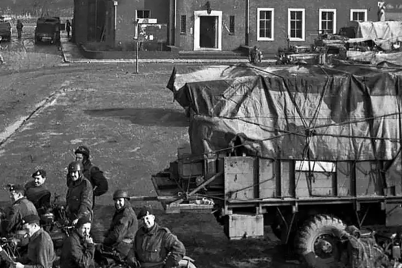 maasbracht bevrijding gemeentehuis 19450125004 e1577527174448