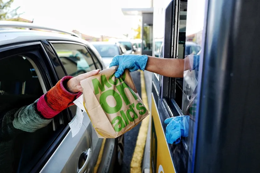 mcdonalds mcdrive 7 1620x1080 1