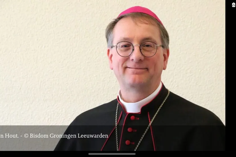 mgr ron van den hout