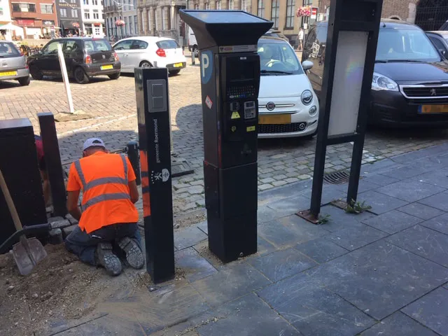 oplaadpunt markt met blur