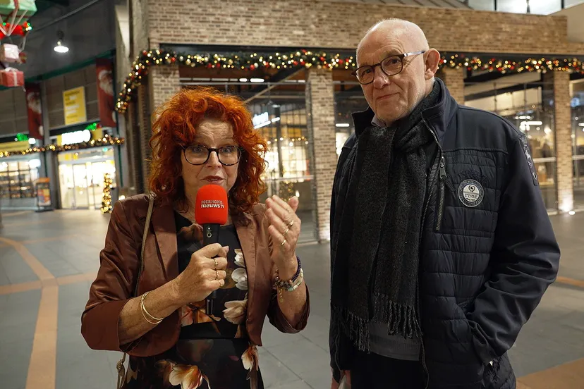 roermond nieuws tv presentatrice agnes stijnen met voorzitter ger boereboom van voedselbank midden limburg