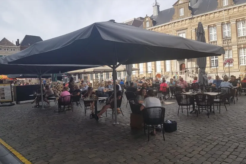 terras roermond guus