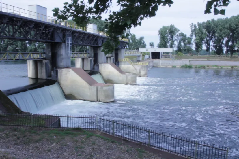 vlcsnap 2020 02 18 15h07m39s240