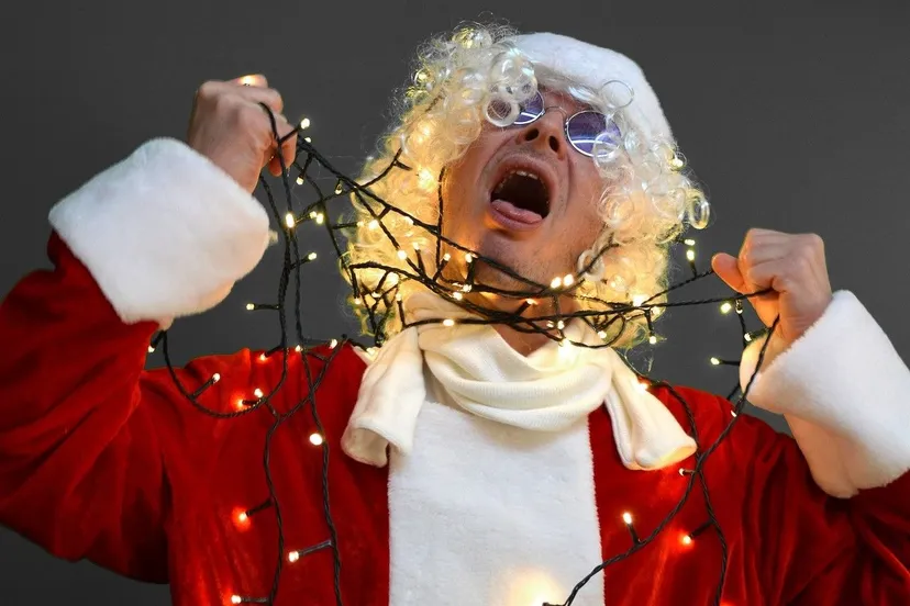 santa claus 1717350 1280