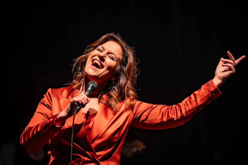 c99e6610 dd94 c66c 7d6c b713b300a251