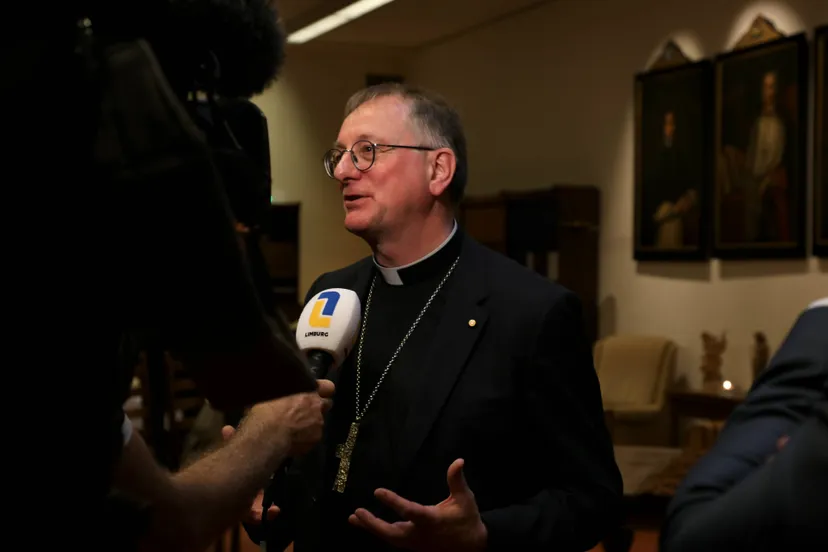 mgr ron van den hout parochiefederatie roermond herten