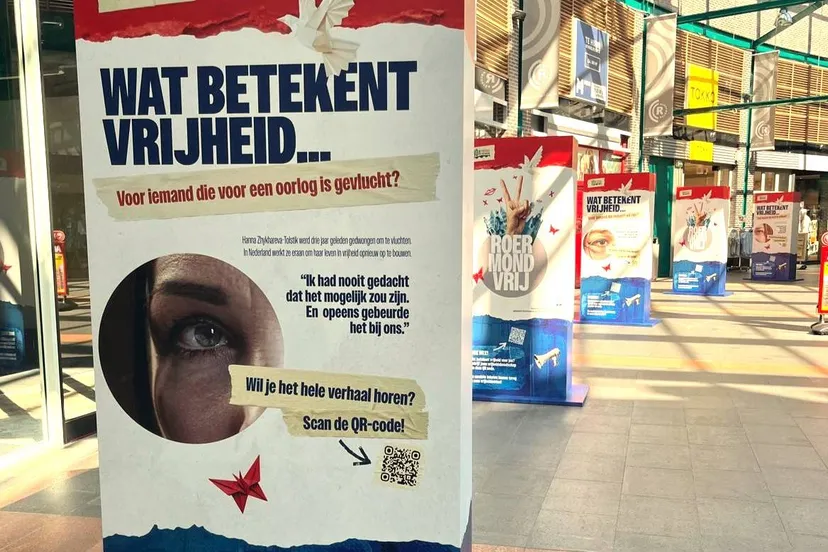 20250501 plaatsing zuilen roercenter 2