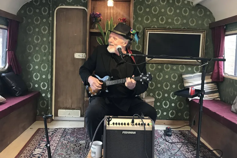 c1efca03-68a4-5e40-902d-03c716a8f510