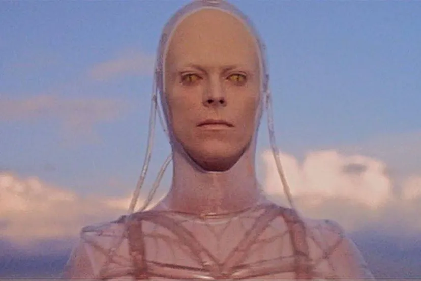 The-Man-Who-Fell-to-Earth_st_5_sd-low