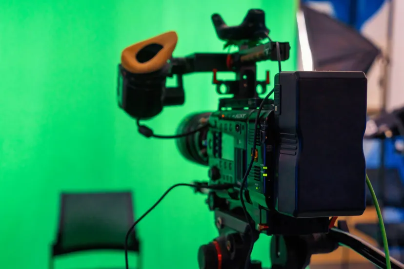 professional-video-camera-stand-with-green-chromakey-studio