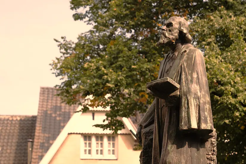 ©HartvanLimburg Standbeeld Architect Pierre Cuypers Roermond