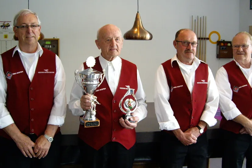 150502 nisipia kampioen senioren biljart e1430516706855