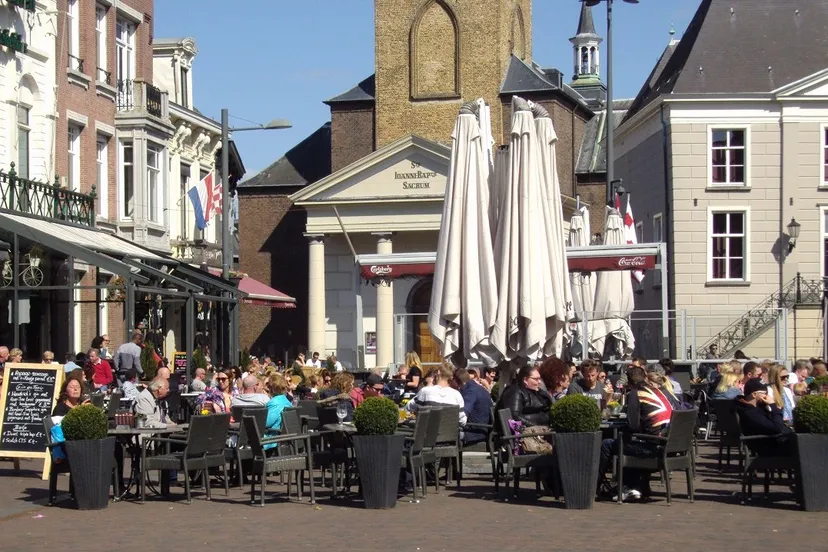 150507 terrasjes oude markt e1430948054704