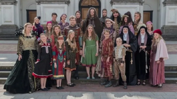 150601 jong theater tony lucas e1433190100302