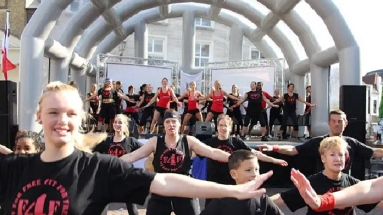 150608 optreden roosendaals treffen 2013 e1433752016452