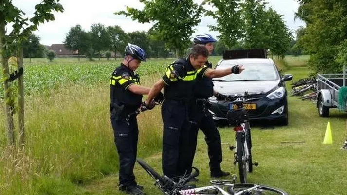 150623 politiebikers de stappen demo arrestatie e1435087128145