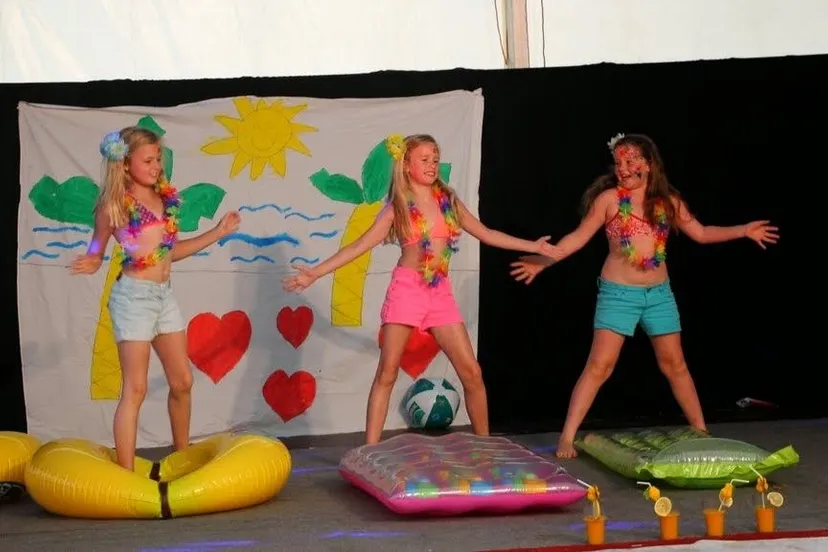 150708 foto dorpsfeesten moerstraten 2014 ad van gaans e1436396811674