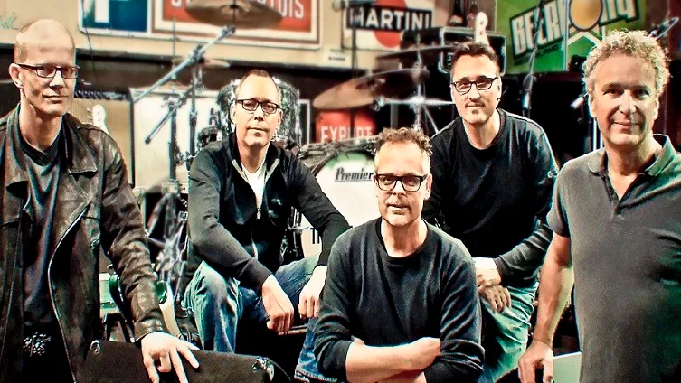 151012 trouble no more e1444660361614