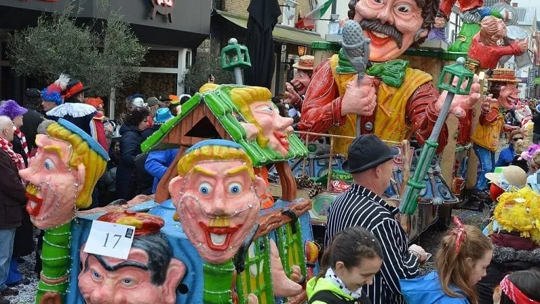 151214 carnaval 2014 laatstnog flickr cc by sa 20 e1450034119845