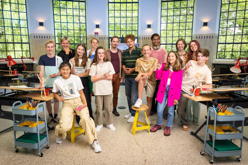 1920 avrotros sketch ef 03618