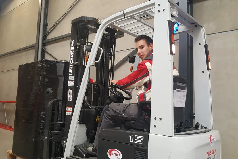 2017 03 17 persbericht werkloze jongeren opgeleid voor de logistiek jim groen