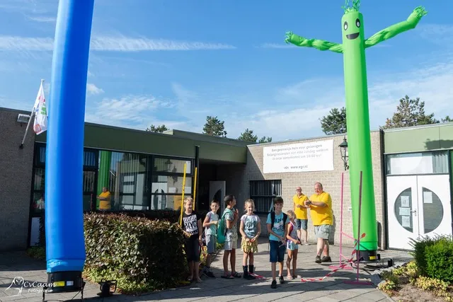 38036998 2066682830072533 629476690438914048 n