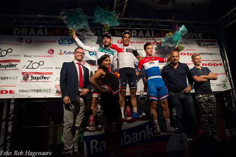 draai van de kaai podium