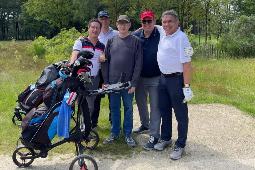 foto op golfbaan met michael