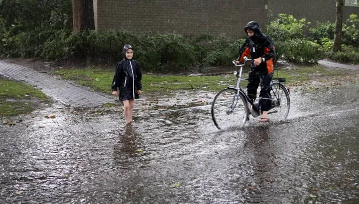 kans op onweer en hagel in brabant en limburg 715x408