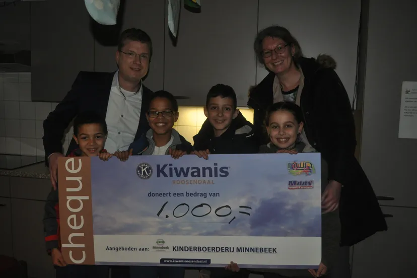kinderboerderij minnebeek cheque uitreiking