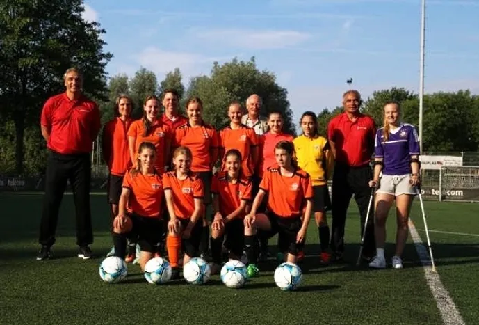 meidenvoetbal