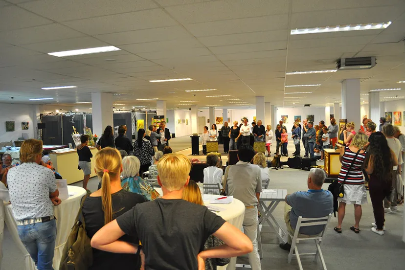 opening eye candy 16 b