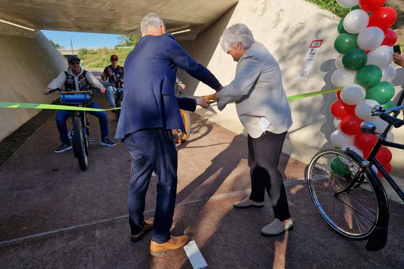 Fietstunnel F58 Wethouder Hans Peter BOZ - Klaar Koenraad RSD3