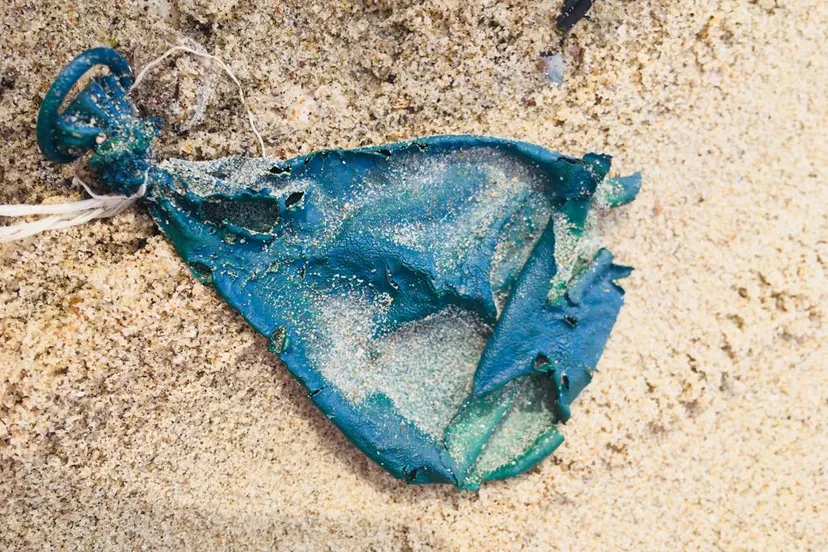 ballonrest op het strand