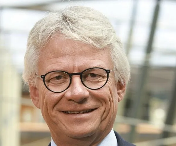 john berends fc623f41c9 600x500 1