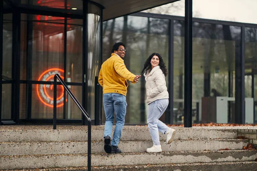 Medium-Bezoekers in het Kröller-Müller Museum - Visitors in the Kröller-Müller Museum - photo_ Valerie Spanjers