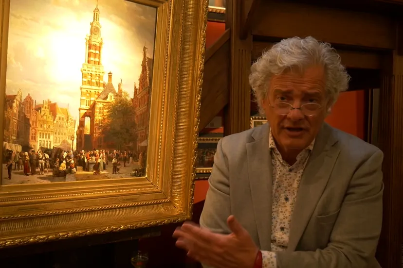 Frank Buunk bij het schilderij van Cornelis Springer foto René Hazeleger (1)