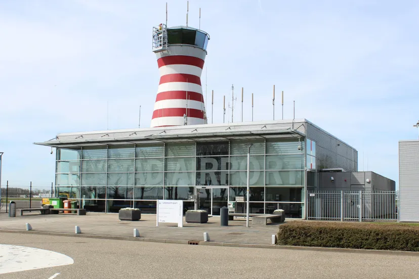 © Chris Ouboter  Lelystad Airport 3