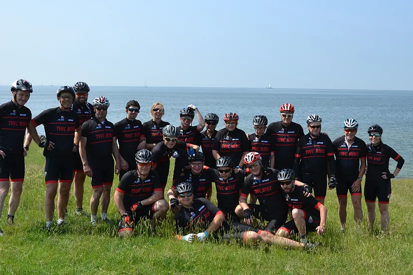 01 foto 01 elfstedentocht laat fietsers toer wieler club bke groeien