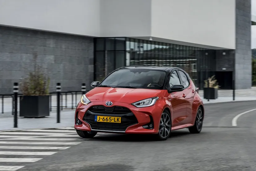 02 toyota yaris europese auto van het jaar 2021 1500x1000 1